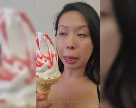 Tigerr Benson aka Tigerr_benson OnlyFans - Ice cream!!! Yummy