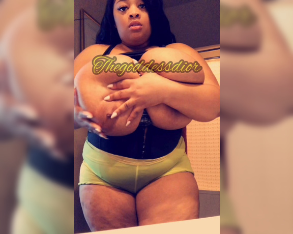 OnlyGoddessDior - Are you thirsty baby, 3D, BBW, Big Tits, Huge Tits, Underwater Fetish, ManyVids