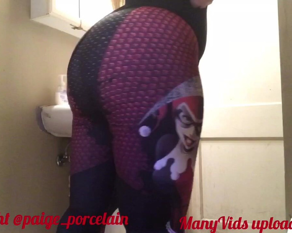 Paige_porcelain - PAWG Quick playtime at work, Ass Smacking, BBW, Booty Clapping, PAWG, Twerk, ManyVids