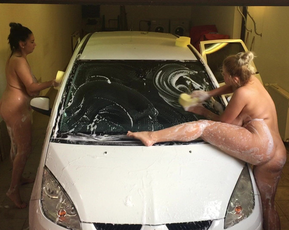 Helen_Star - 2 girls car wash, Nudity/Naked, Car Wash Fetish, Huge Boobs, BBW Ass Worship, Bouncing Boobs, ManyVids