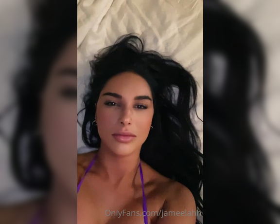 Jameelahh - OnlyFans Video (24.12.2021)