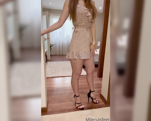 Simplymilena - Something a little bit different…..hate those bruises on my thigh (06.04.2022)