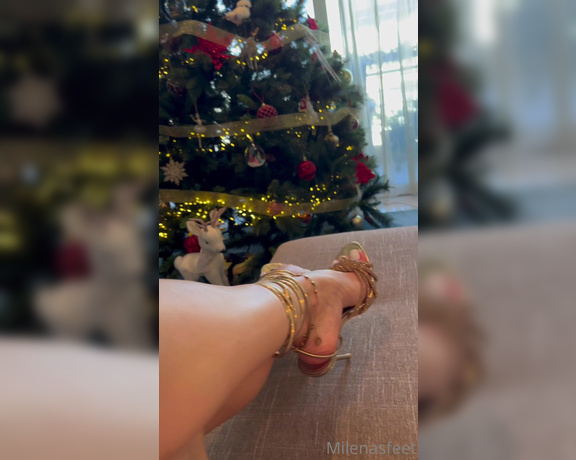 Simplymilena - Would you leave these on or take them off (28.12.2022)