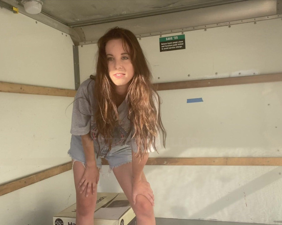 Yourgirlmillie - You see me, your next door neighbor, loading box after box into a moving truck. you notice (11.08.2021)