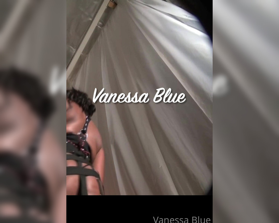 Vanessa Blue aka Vanessablue OnlyFans - Enjoy your weekend!
