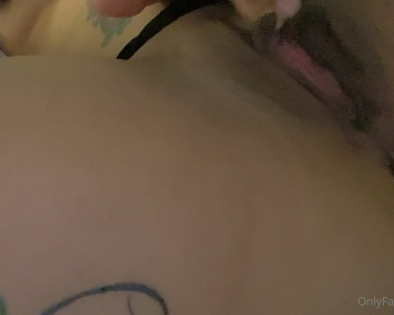 Tattedlix aka Tattedlix OnlyFans - Send pictures of your hard cock please