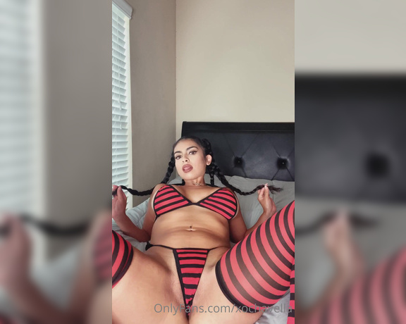 xochavella aka Xochavella OnlyFans - You Like My new Outfit