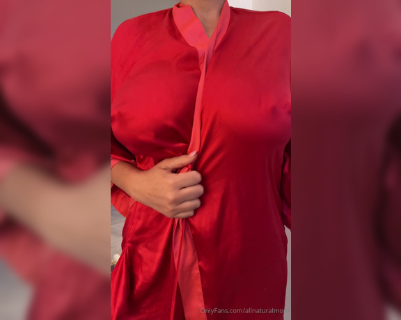 Allnaturalmom aka Allnaturalmom OnlyFans - A little singing with a bush update  2