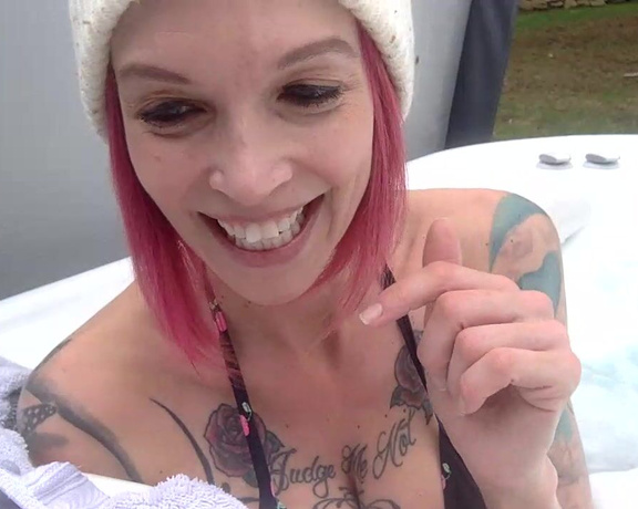 Anna Bell Peaks aka Annabellpeaksxx OnlyFans - Stream started at 03042023 0650 pm Hot Tub Vibes! Lets play peaks a boob