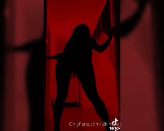 Kiki Minaj aka Kikiminaj OnlyFans - #Silhouettechallenge