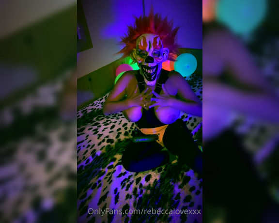 Rebecca Love aka Rebeccalovexxx OnlyFans - Creepy Clown with the Pink Strap On Video