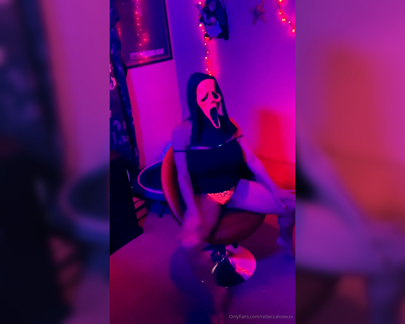 Rebecca Love aka Rebeccalovexxx OnlyFans - Dirty Dance Scream Mask dancing to Heathens for Badoop (custom video)