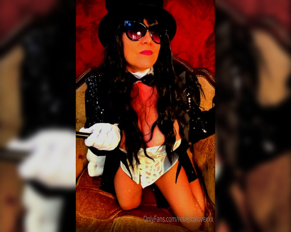 Rebecca Love aka Rebeccalovexxx OnlyFans - Zatanna Cosplay Zatanna will get out her tarot cards and see what your misfortune is Dont