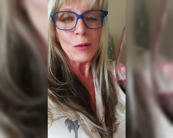 Sally Dangelo aka Sallydangeloxxx OnlyFans - Hello yall clip and happy hump day pics to followyum yum for your cum cum