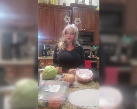 Sally Dangelo aka Sallydangeloxxx OnlyFans - Happy New Year from chefs Sallys kitchen , I hope youre having a great start to a great new be 1