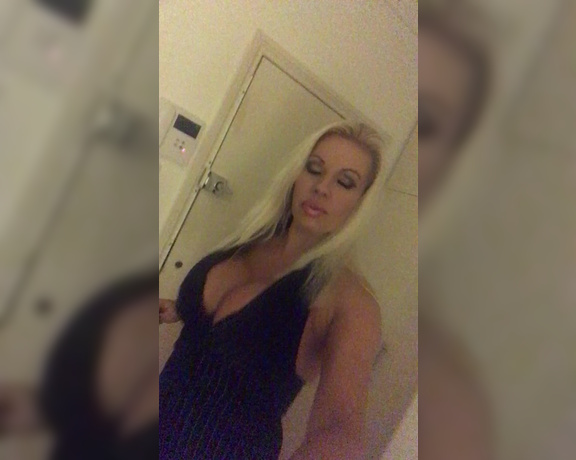 Michelle Thorne aka Michellethorne OnlyFans - Secratary outfit!!