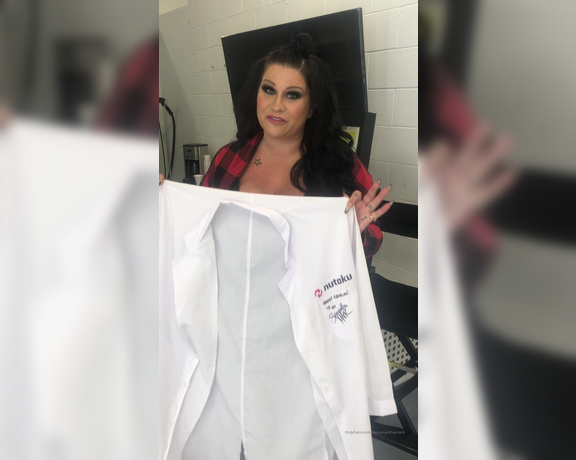 Samantha Mack aka Thesamanthamack OnlyFans - Message NutakuNord on Instagram or NutakuGames on twitter to take home my autographed lab coat and 1