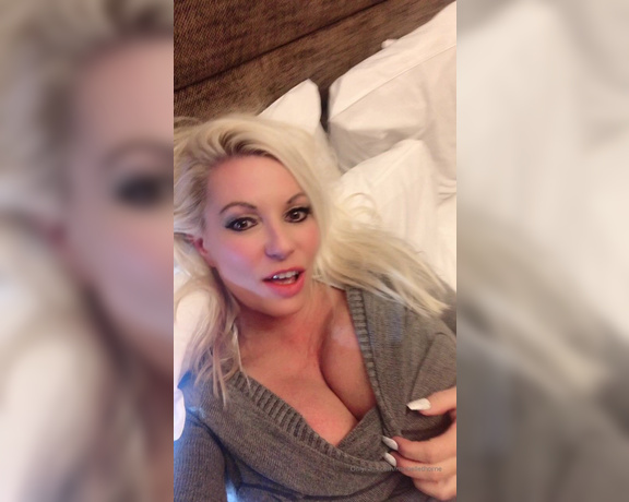 Michelle Thorne aka Michellethorne OnlyFans - Exclusive clip now live!!!