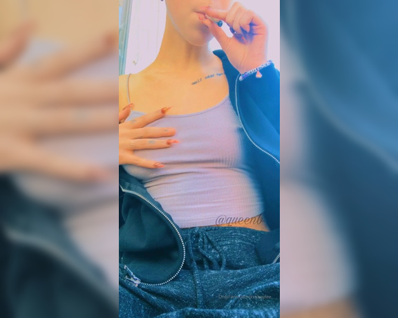 XXXBaylee aka Xxxbaylee OnlyFans - Joints & tiddies