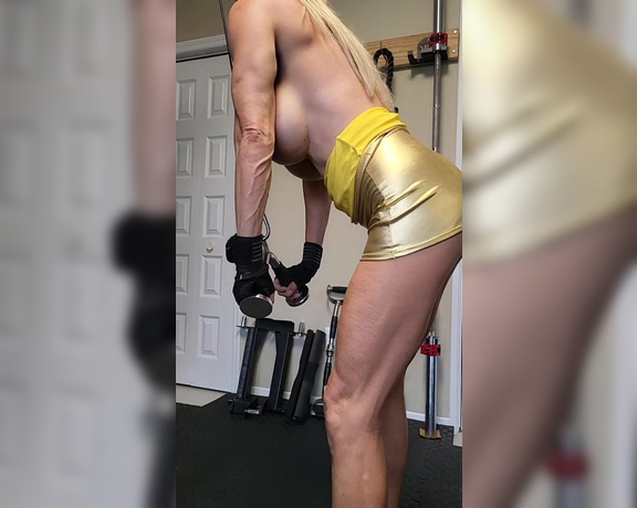 Brooke Tyler aka Brooketyler OnlyFans - Quick very weird workout video the good stuff is in the middle to the end