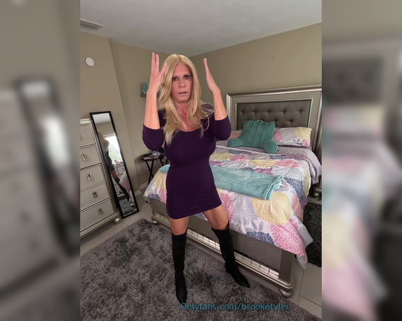 Brooke Tyler aka Brooketyler OnlyFans - Quick little video update to get things started today!