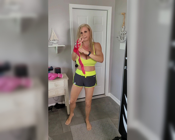 Brooke Tyler aka Brooketyler OnlyFans - I have more to post today but first the dreaded trip to Walmart Always so crowded anymore and Pub