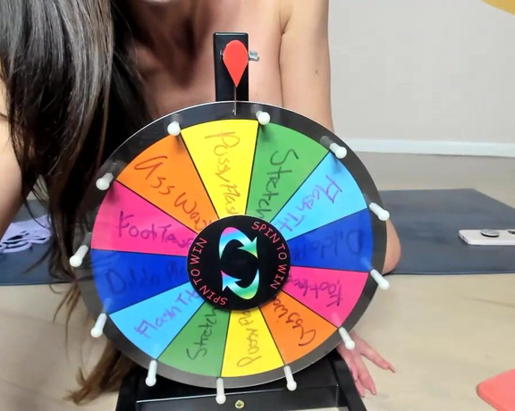 Cherie DeVille aka Cheriedeville OnlyFans - Stream started at 11262023 0230 am 20$ to spin the WHEEL ) I cant wait to work out my pussy with
