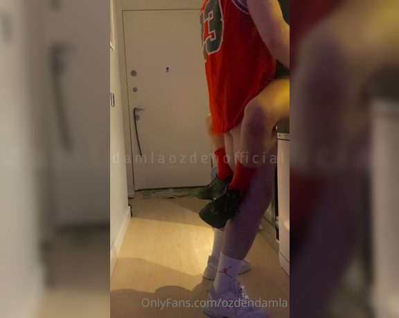 Damla Özden aka Ozdendamla OnlyFans - OMG! Sikicimi buldum sonunda! Evin her yerinde sikti beni artk sk sk video ekeriz yaladm sizi