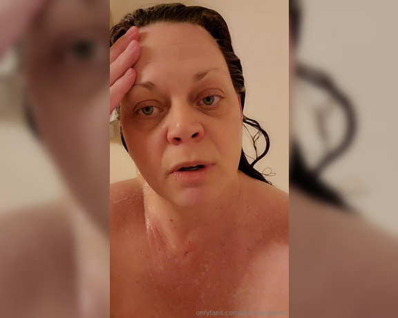 Diane Andrews aka Dianeandrews OnlyFans - New quick bath chat just to update yall a little