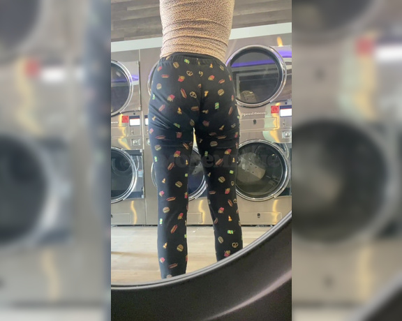 Yourgirlmillie - A lil laundry day fun (22.05.2022)