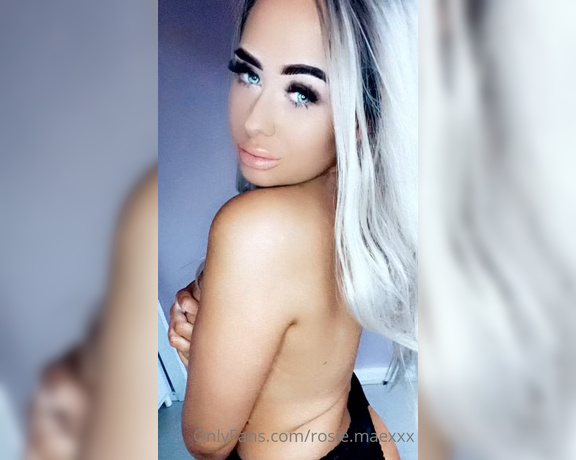 Rosierendallxo - Subscribe to my VIP page for only $ for days  I’ll make it worth it (04.12.2020)