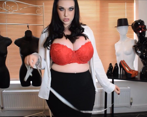 Harmony reigns aka Harmonyreigns OnlyFans - Dressmaker