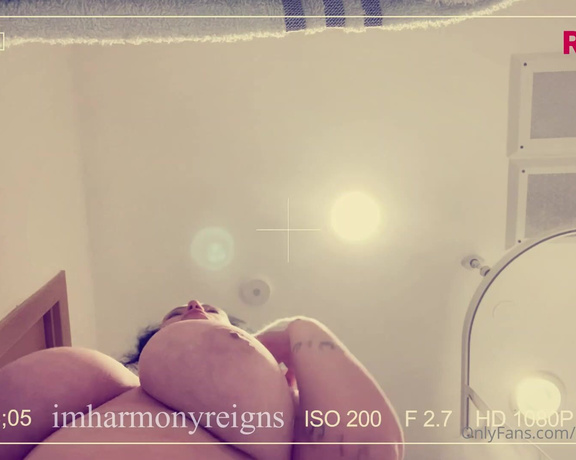 Harmony reigns aka Harmonyreigns OnlyFans - Spy cam footage getting freaky in the shower