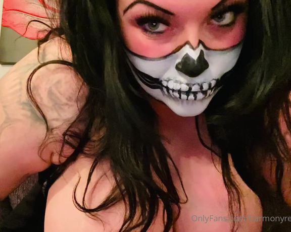 Harmony reigns aka Harmonyreigns OnlyFans - Skull seduction