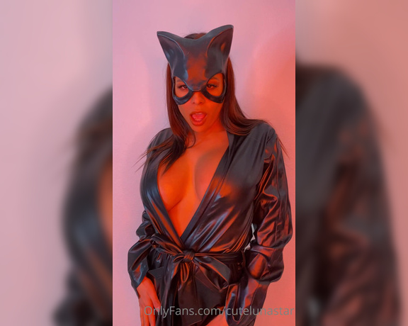 Luna Star aka Cutelunastar OnlyFans - Sending my sexy cat woman solo masterbation video to the DMs because we are celebrating Halloween 8
