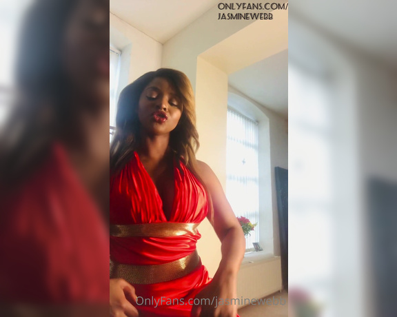 Jasmine Webb aka Jasminewebb OnlyFans - Giving you my undivided attention