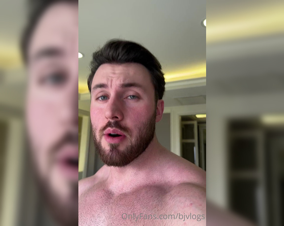 BJVlogs aka Bjvlogs OnlyFans - Secretly catching Jordy in the shower