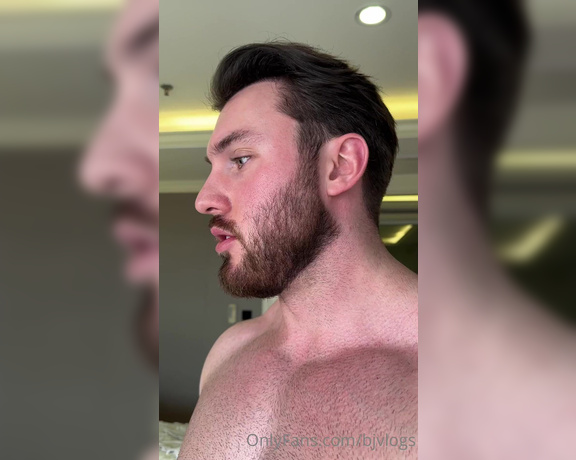 BJVlogs aka Bjvlogs OnlyFans - Secretly catching Jordy in the shower