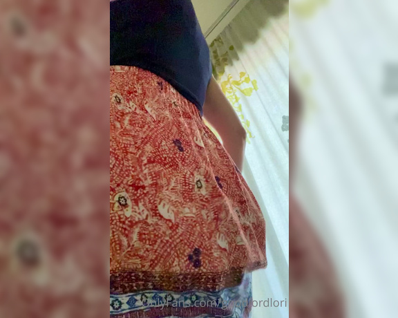 Good Lord Lori aka Goodlordlori OnlyFans - Happy Hump Day! I made this little clip for you last week before my wax Id never dream of depri