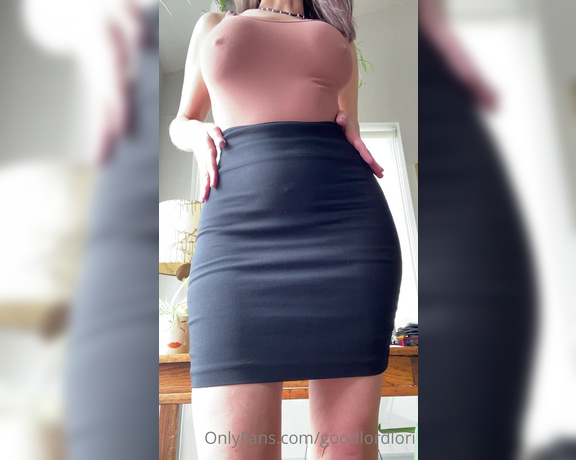 Good Lord Lori aka Goodlordlori OnlyFans - So, Ive got a work meeting this afternoon Im going to make it more fun
