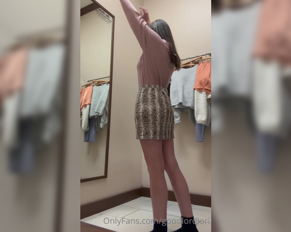 Good Lord Lori aka Goodlordlori OnlyFans - Is Fitting Room Friday a thing If not, it should be! I hope youre having an amazing Friday!