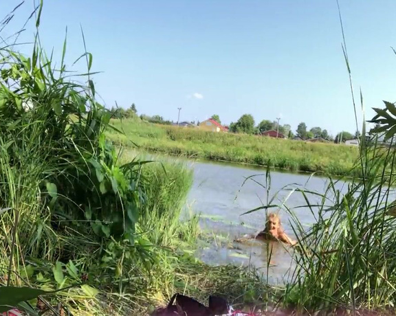IviRoses aka Iviroses OnlyFans - Swimming naked in the river in Finlandsummer time3