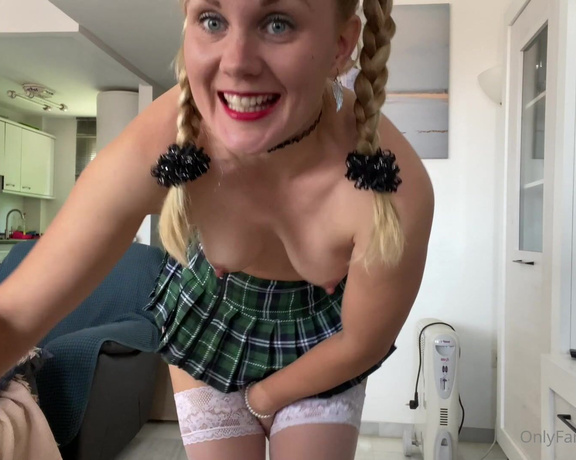 IviRoses aka Iviroses OnlyFans - Sexy Britney is BACK! Heres 5min clip (full vid 30min in your pm!) Sexy Brittany getting NAUGHTY!