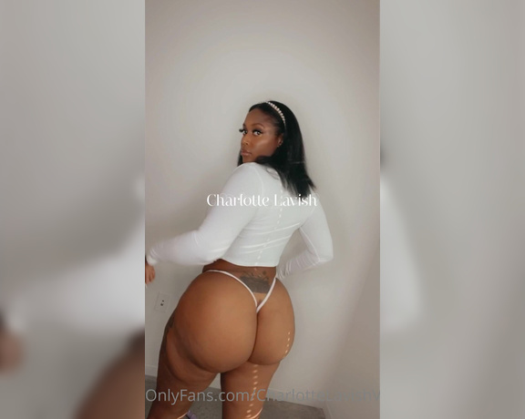 Charlotte Lavish aka Charlottelavishvip OnlyFans - Like this if you would let me clap these cheeks on your face