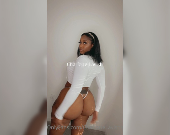 Charlotte Lavish aka Charlottelavishvip OnlyFans - Like this if you would let me clap these cheeks on your face