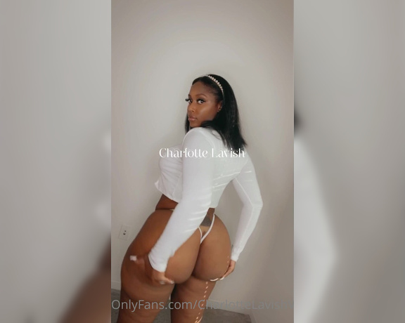 Charlotte Lavish aka Charlottelavishvip OnlyFans - Like this if you would let me clap these cheeks on your face