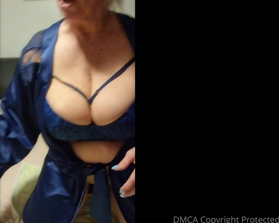 Monte Rae aka Sexymatureaussielady OnlyFans - This teaser video is dedicated to a new fan You too can have a video like this, all I need is a cou