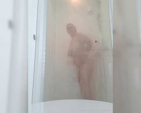 Monte Rae aka Sexymatureaussielady OnlyFans - Shower Time At the end of a day all I want to do is enjoy hot running water flow all over my body