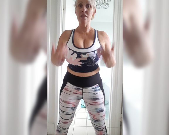 Monte Rae aka Sexymatureaussielady OnlyFans - After watching my last livestream at the gym quite a few of you asked for a little tease in this cro