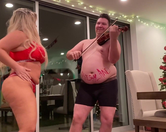 Trisha Paytas aka Trishyland OnlyFans - Chubby belly, ass and titties bouncing with guy partner @nikocadoavocado